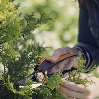 Fiskars Light Snoeigiraffe UP69 Snoeischaar